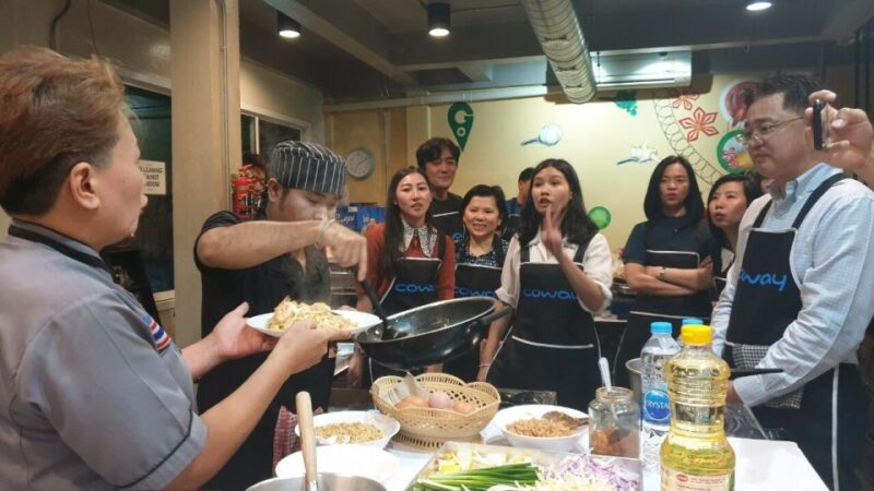 Bangkok: Half-Day Thai Cooking Class in Bangrak District - Key Points