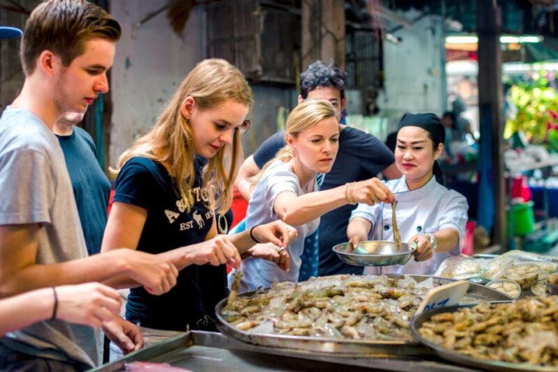 Bangkok: Half-Day Thai Cooking Class in Bangrak District - Reservation and Cancellation