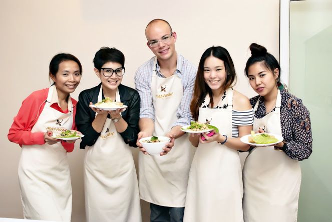 Bangkok: Half-Day Thai Cooking Class With Market Tour - Included Features and Amenities