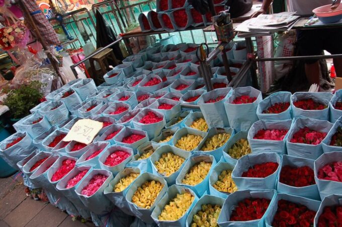 Bangkok: Historical Temples Tour & Hidden Bar at Sunset - Frequently Asked Questions