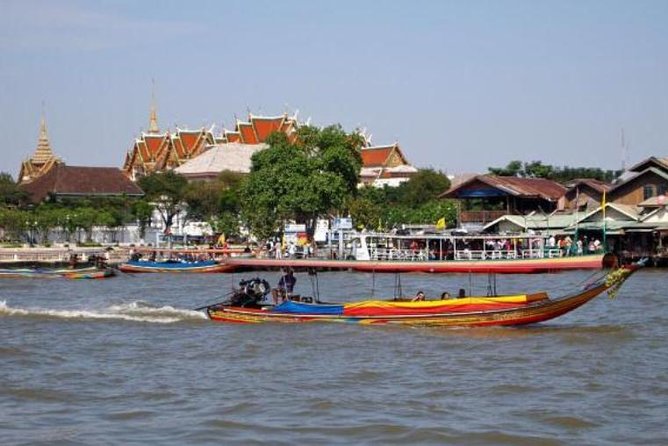 Bangkok: Join Tour: Canal Tour Chaophraya River (Teak Boat) - Key Points