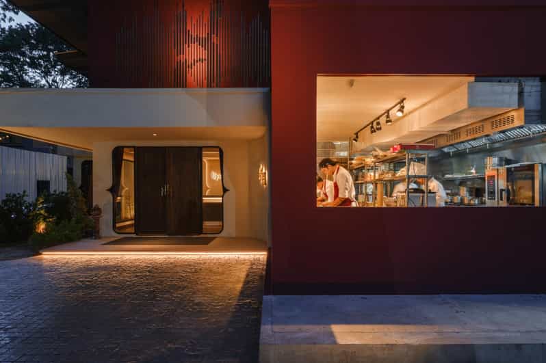 Bangkok: KHAAN Thai Fine Dining 11 Course Tasting Menu - Culinary Brilliance of Chef Aom