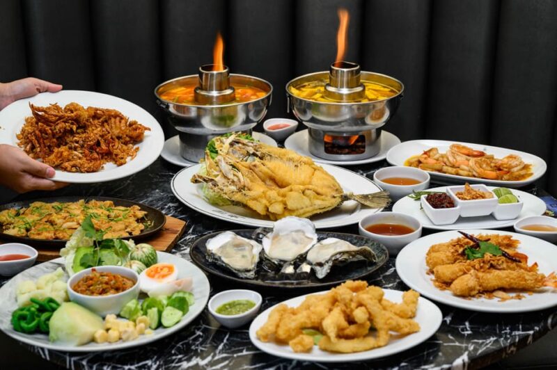 Bangkok: Laem Charoen EmQuartier - Dining Experience