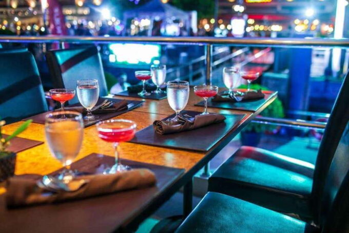 Bangkok: Luxury White Cruise With Buffet and Entertainment - Booking and Availability