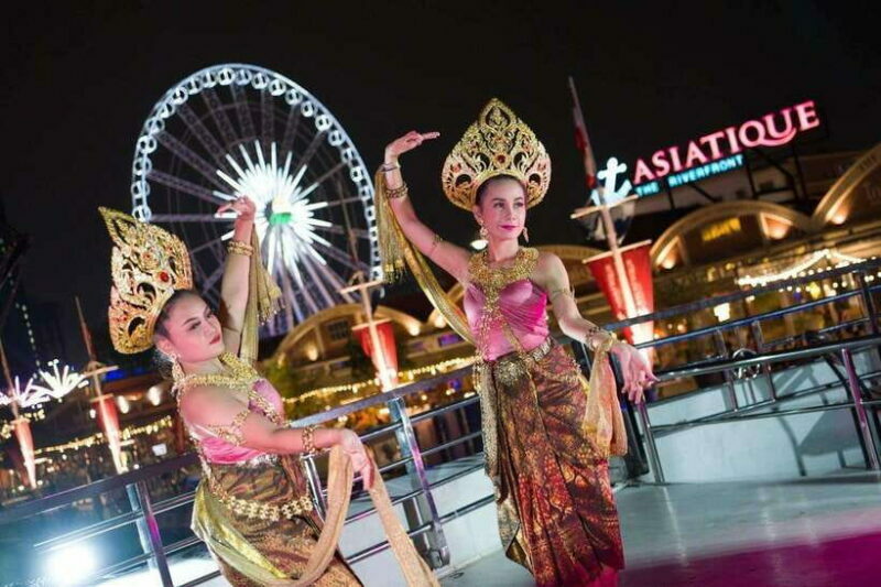 Bangkok: Luxury White Dinner Cruise Free Flow Beer and Wine - Key Points