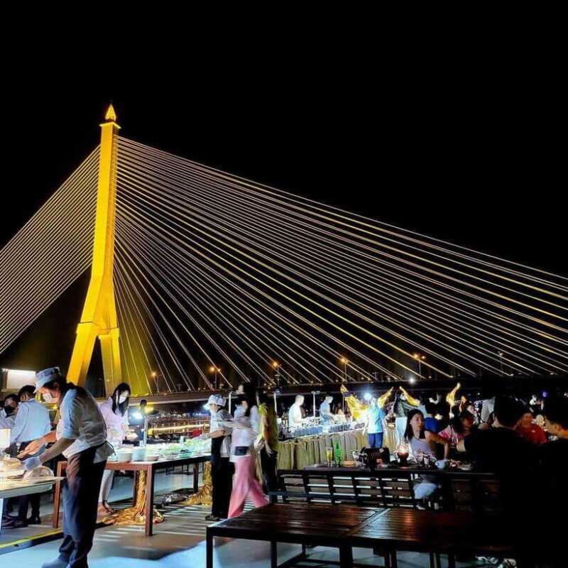 Bangkok: Luxury White Dinner Cruise Free Flow Beer and Wine - Key Points