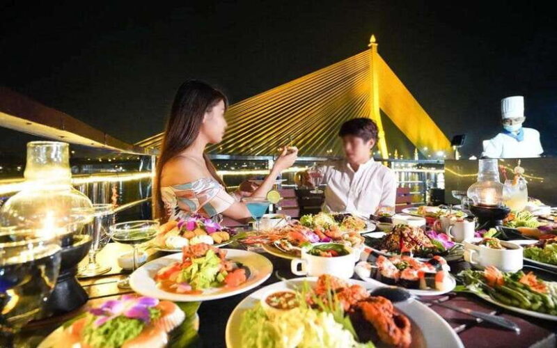 Bangkok: Luxury White Dinner Cruise With Live Entertainment - Itinerary and Sights