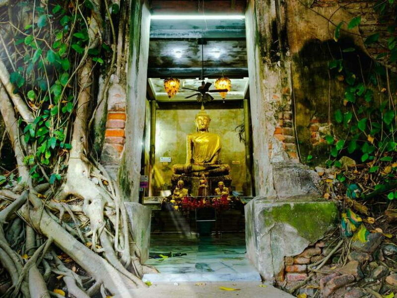 Bangkok: Maeklong Railway & Amphawa Floating Market Day Trip - Key Points
