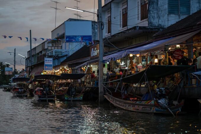 Bangkok: Maeklong Railway Market and Amphawa Floating Market - Boat Ride Experience