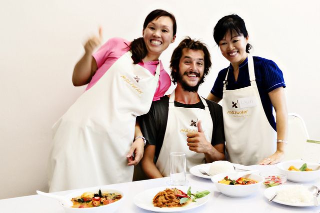 Bangkok: Maliwan Thai Cooking Class With Market Tour - Frequently Asked Questions