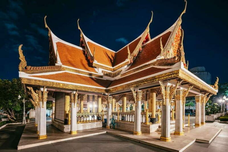 Bangkok: Michelin Guide Street Food Tour by Tuk Tuk - Breakdown of the Itinerary and Stops
