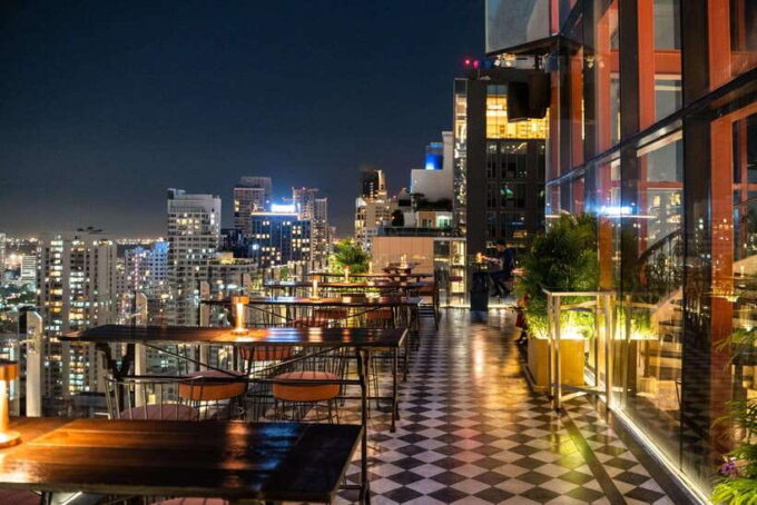 Bangkok: Mojjo Rooftop Lounge & Bar Food & Beverage Package - Frequently Asked Questions