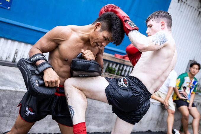 Bangkok: Muay Thai Boxing Introduction Class for Beginners - Age and Attire