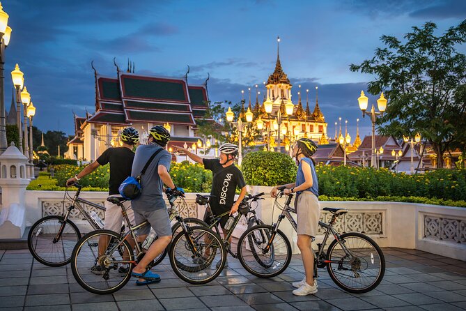 Bangkok Night Bike With Flower Market and Grand Palace - Visiting Pak Khlong Talat
