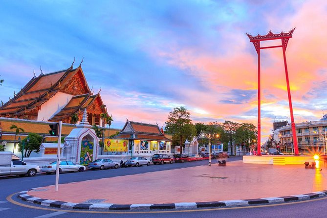 Bangkok Night Lights: Temple & City Tour by Tuk Tuk (SHA Plus) - Customizable Itinerary for Small Groups