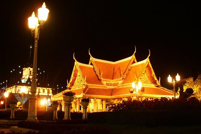 Bangkok Night Tour By TUK-TUK Visiting Wat Pho & Giant Swing (Private) - Inclusions and Pricing