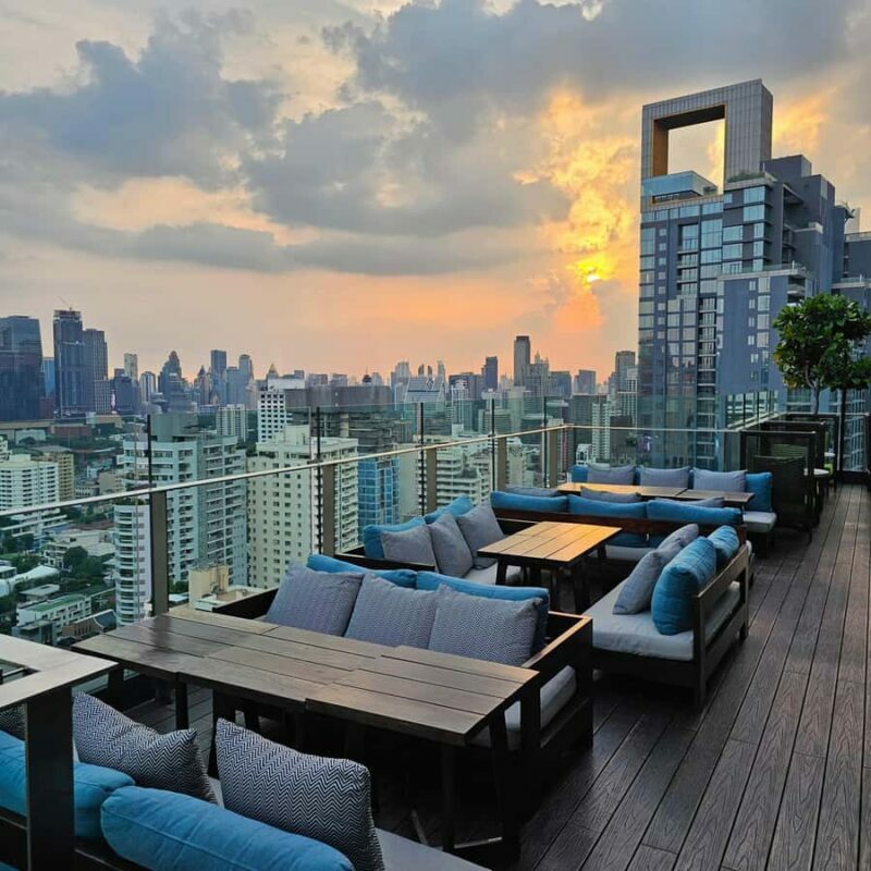 Bangkok Nightlife,Sunset Rooftop,TukTuk,Street food&BarCrawl - Key Points