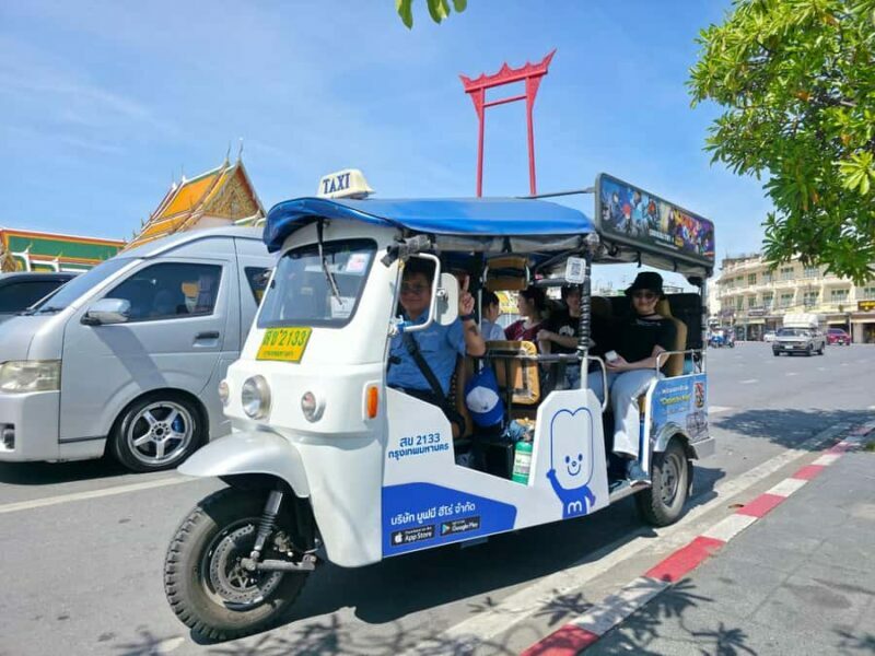 Bangkok: Old City Electric Tuk-Tuk Tour with Guide - What to Expect on the Old City Electric Tuk-Tuk Tour