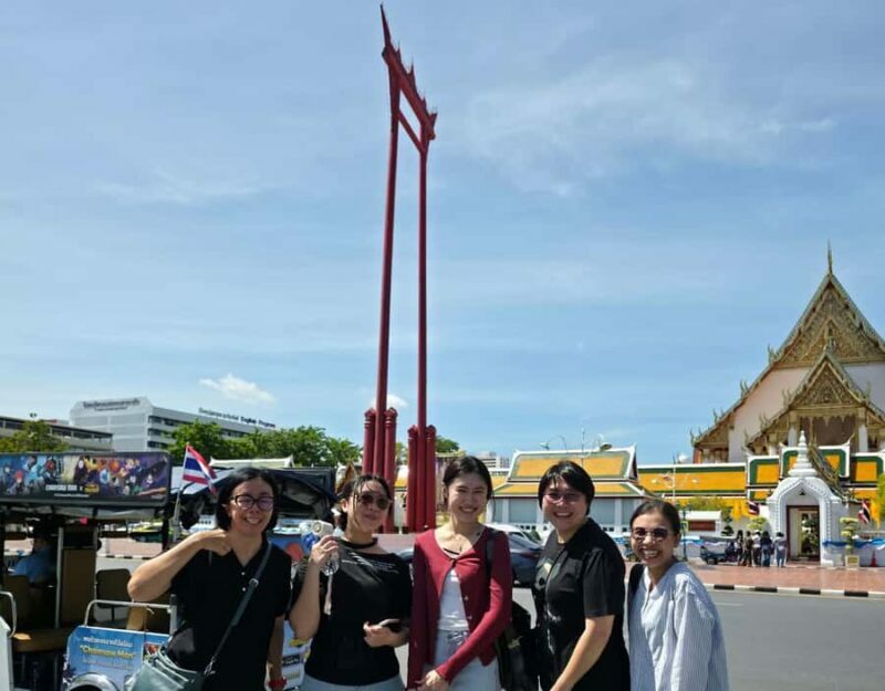 Bangkok: Old City Electric Tuk-Tuk Tour with Guide - The Experience from the Traveler’s Perspective