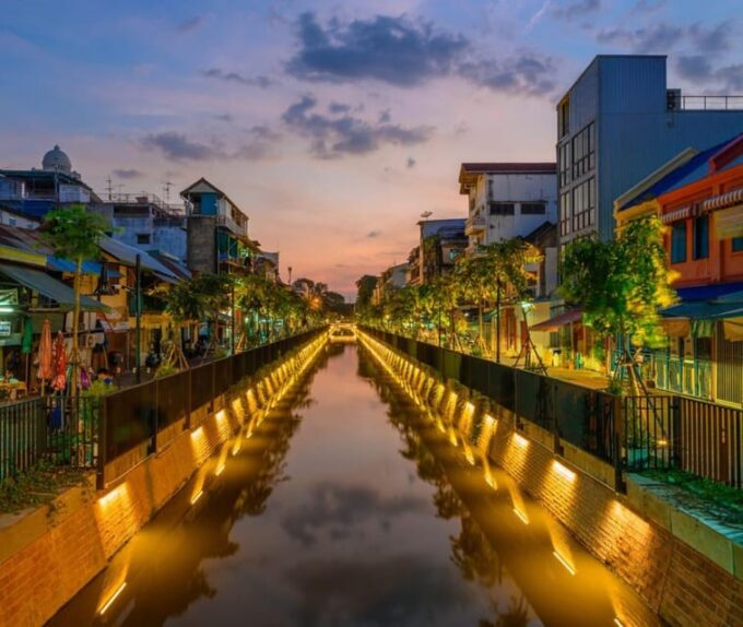 BANGKOK: Old Town, Chinatown, Ong Ang Canal, Flower Market - Thai-Chinese Community Highlights