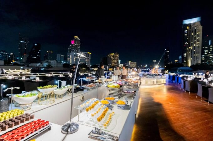 Bangkok: Opulence Buffet Dinner Cruise With Dance Show - Memorable Dining Experience
