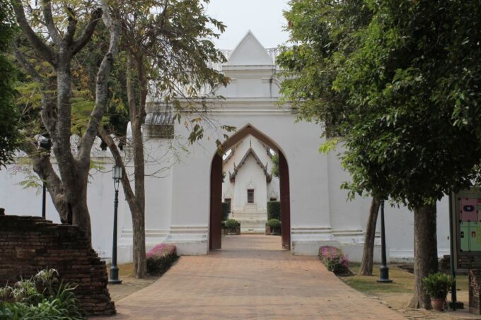 Bangkok: Private Car Hire to Lopburi the Monkey City - Booking and Cancellation Policy