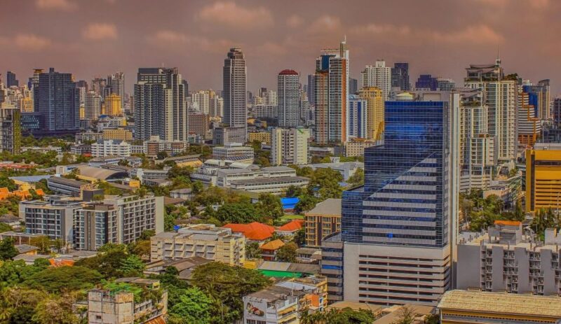 Bangkok: Private Full Day Guided City Tour & Hotel Transfer - Lunch Experience