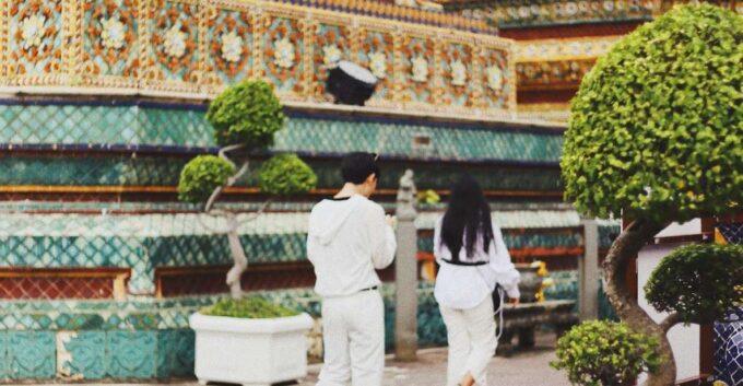 Bangkok: Private Half-Day Temple Tour - Exploring Wat Trimitr