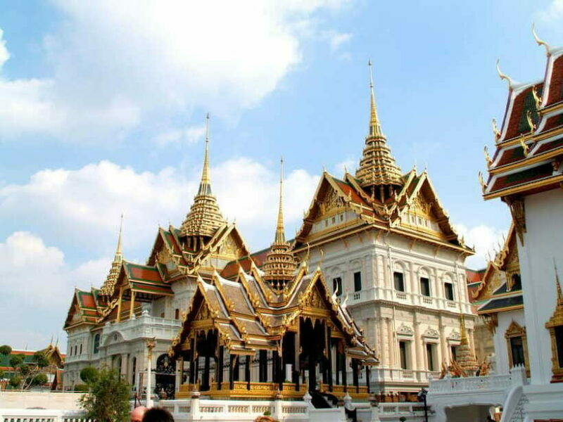 Bangkok: Private Wat Phra Kaew, Wat Pho & Wat Arun Tour - FAQ