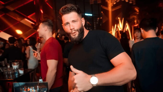 Bangkok: Pub Crawl - Why Join the Bangkok Pub Crawl?