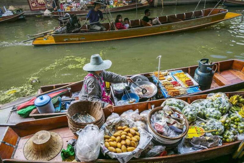 Bangkok: Railway and Floating Market Tour With Dragon Temple - Key Points