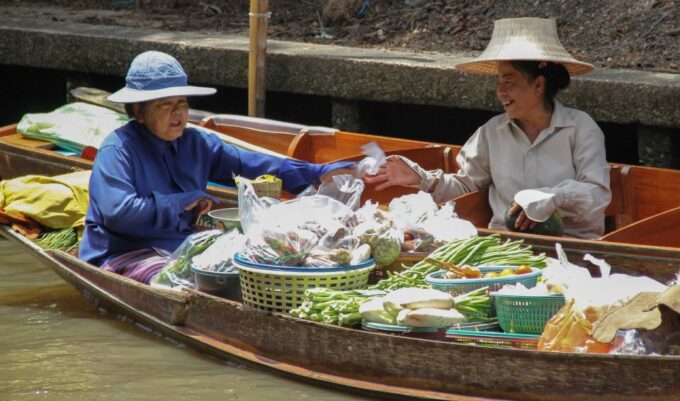 Bangkok: Railway & Floating Market Spanish and English Tour - Prohibitions