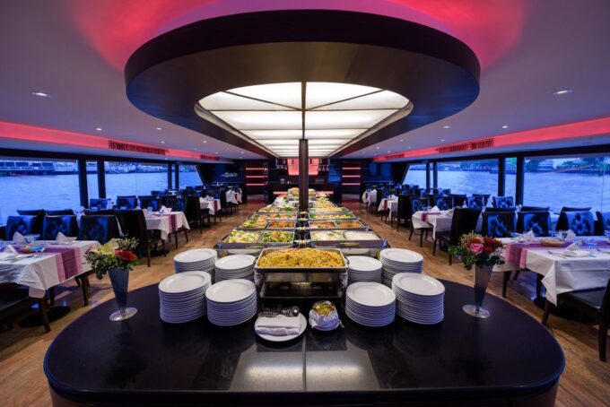 Bangkok: River Dinner Cruise on the Chao Phraya Princess - Customer Ratings and Feedback