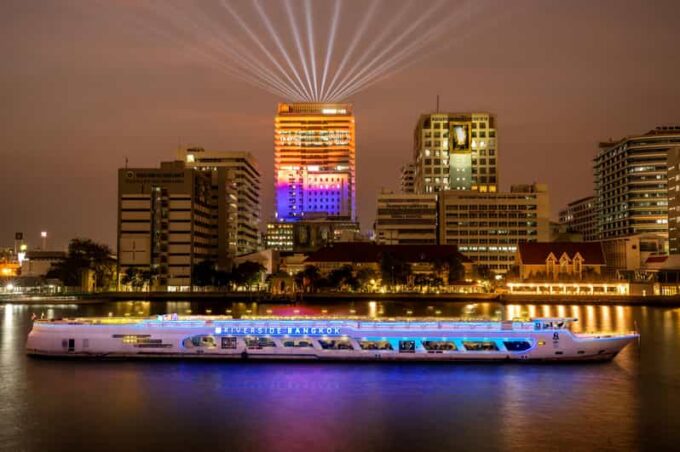Bangkok: Riverside Dinner Buffet Cruise On Chao Phraya - Tips for the Cruise