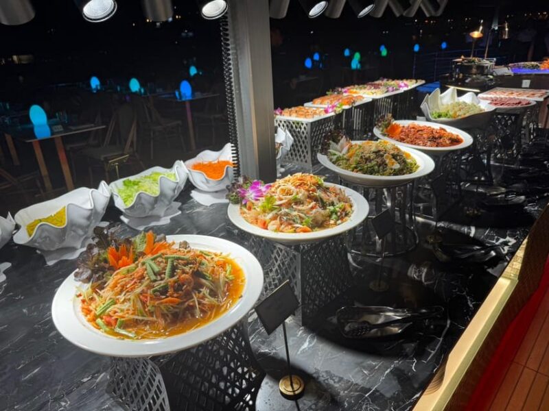 Bangkok: Royal Galaxy Luxury Cruise With Dinner Buffet - Entertainment and Atmosphere