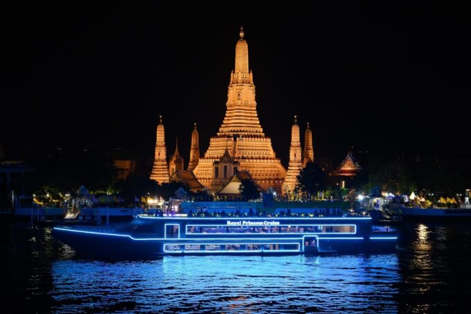 Bangkok: Royal Princess River Dinner Cruise With Live Music - Accessibility Considerations
