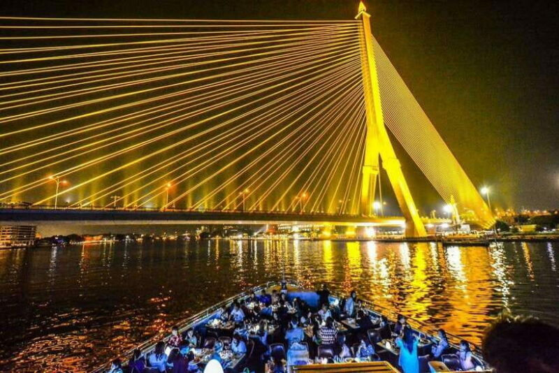 Bangkok: Royal Princess River Dinner Cruise with Live Music - Key Points