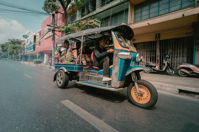 Bangkok Safari - Bangkok City Walking Tour (Minimum 2 Persons) - Exploring Bangkoks Highlights