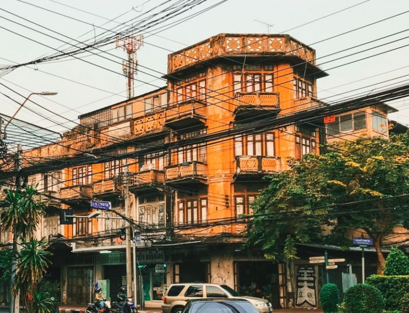 Bangkok: Street Art and Street Food Walking Tour - Street Food and Cultural Experience