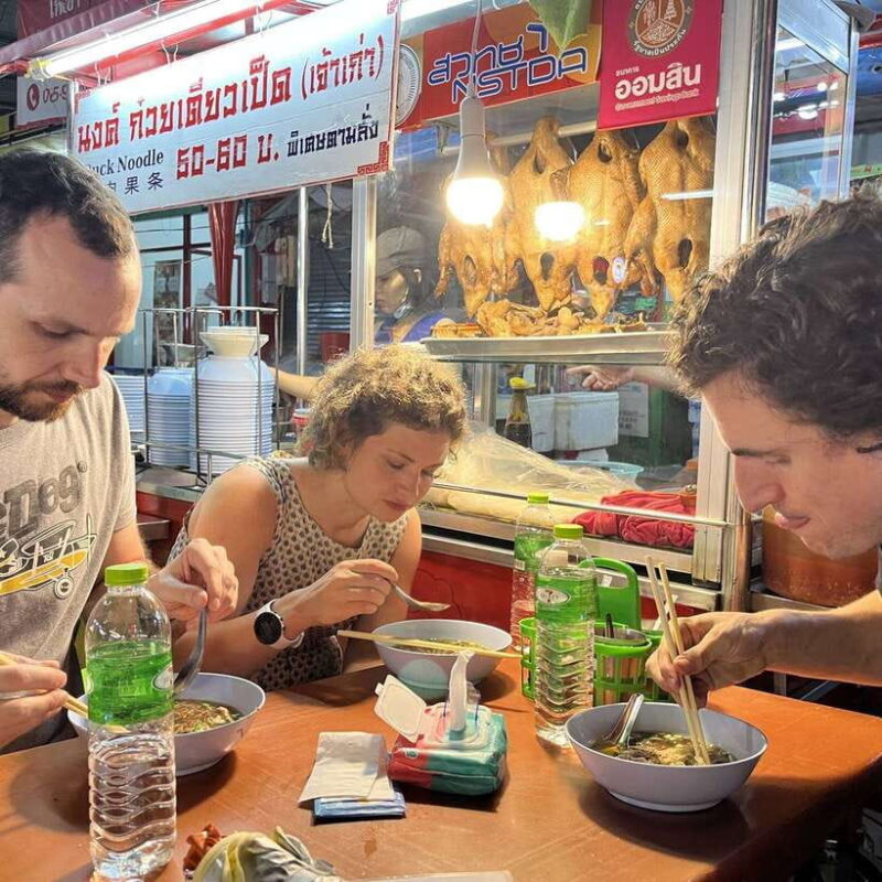 Bangkok: Street Food Tasting Tour at Night - Customer Reviews
