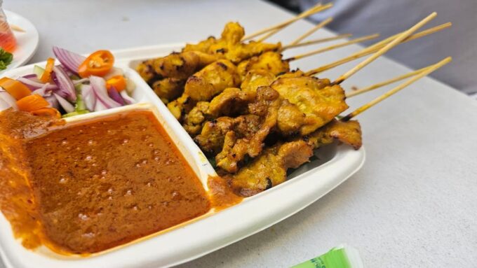 Bangkok :Street Food Variety Cultures Local Tasty - Frequently Asked Questions