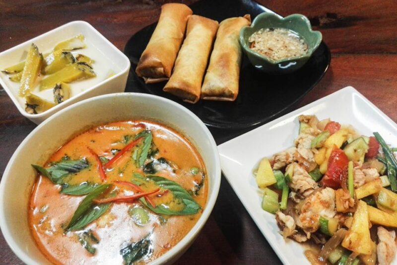 Bangkok: Thai Cooking Class and Onnuch Market Tour - Customer Reviews and Ratings