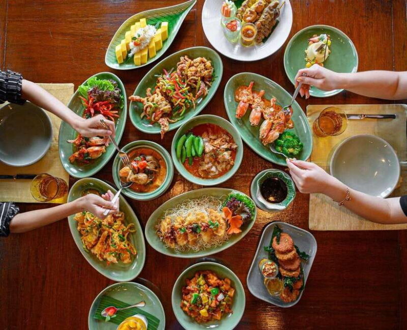 Bangkok: Thara Thong Royal Orchid Sheraton F&B Packages - Dining Experience Highlights