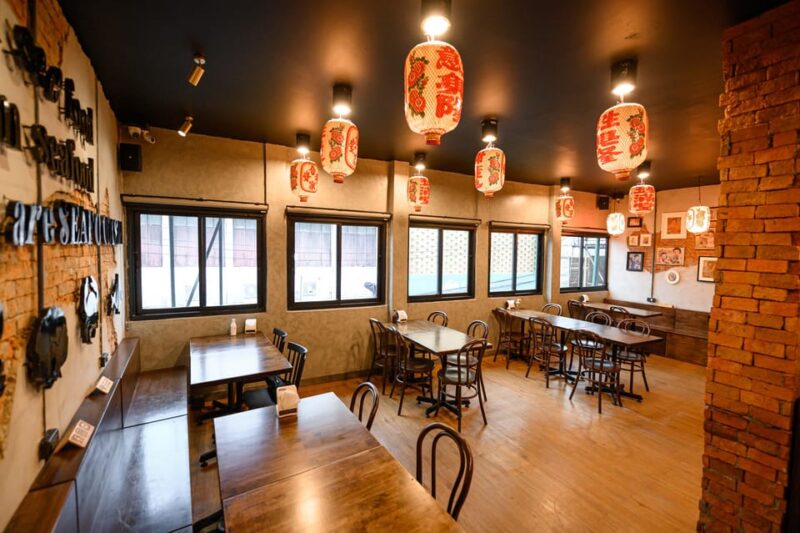 Bangkok: The Seafood Cafe & Restaurant - Ambiance and Atmosphere