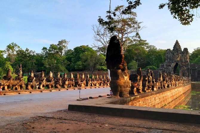 Bangkok to Angkor Wat 2 Days 1 Night Tour Go by Flight and Take Car Back - Free Time in Siem Reap
