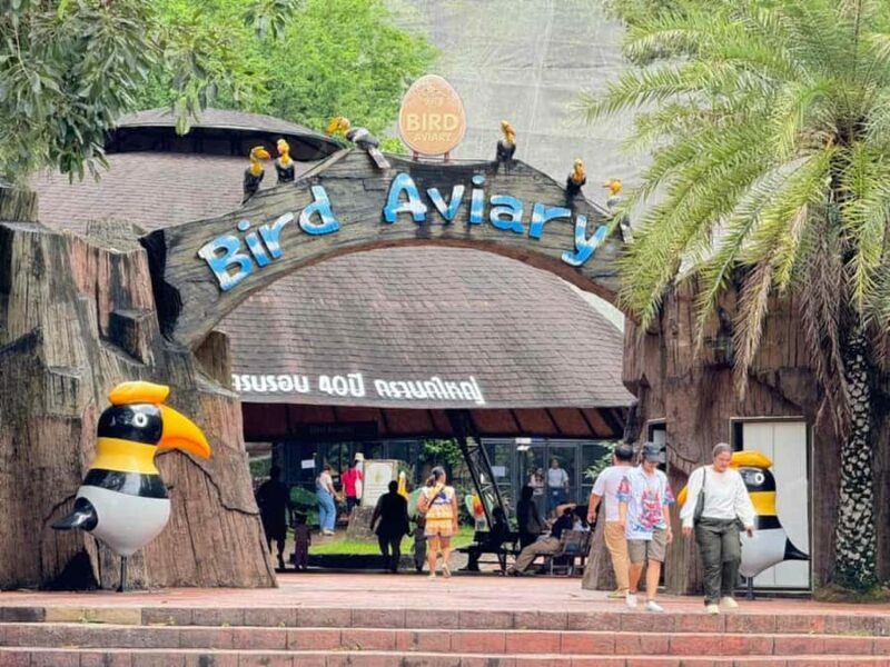 Bangkok to Moo Deng: Private Transfer To Khao Kheow Zoo - Exploring the Zoo at Your Own Pace