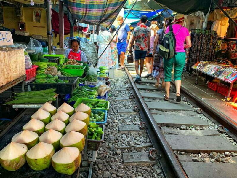 Bangkok: Train Market & Floating Market with Boat Ride - Authenticity vs. Touristy Vibe