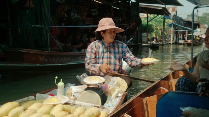 Bangkok: Train + Water Market With Wat Arun - Van Transfer to Damnoen Saduak