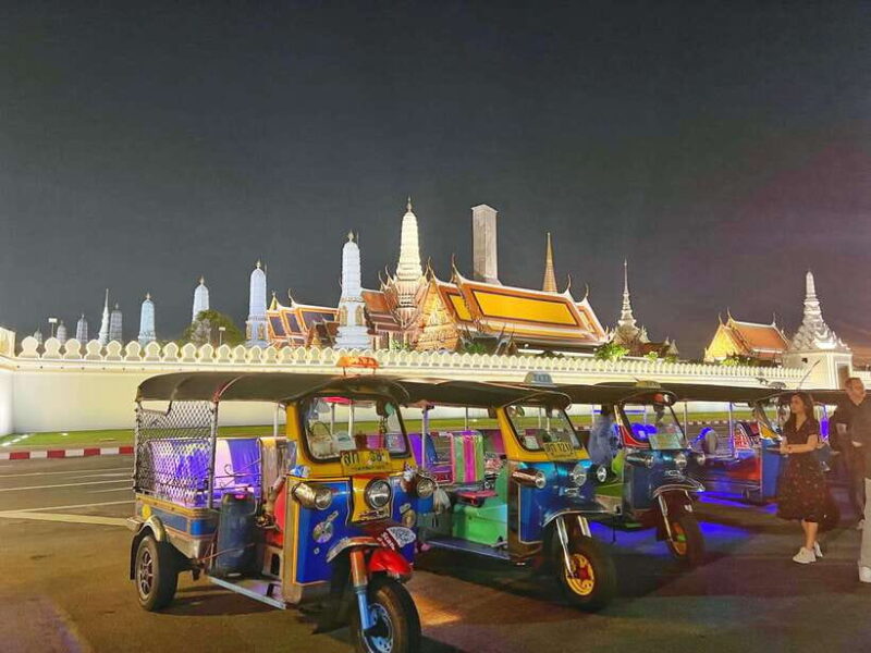 Bangkok Tuk-Tuk by Night With Chinatown Street Food Meal - Itinerary Highlights