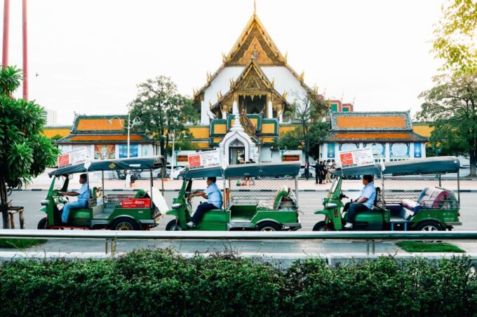 Bangkok: Tuk Tuk Day Pass App & Boat Chao Phraya River - Enjoy the Chao Phraya River Cruise